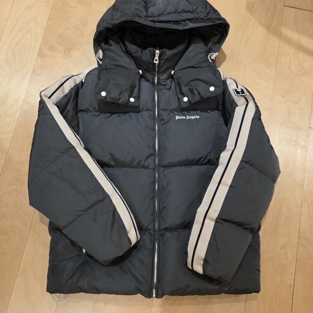 Palm Angels logo-embroidered hooded puffer jacket